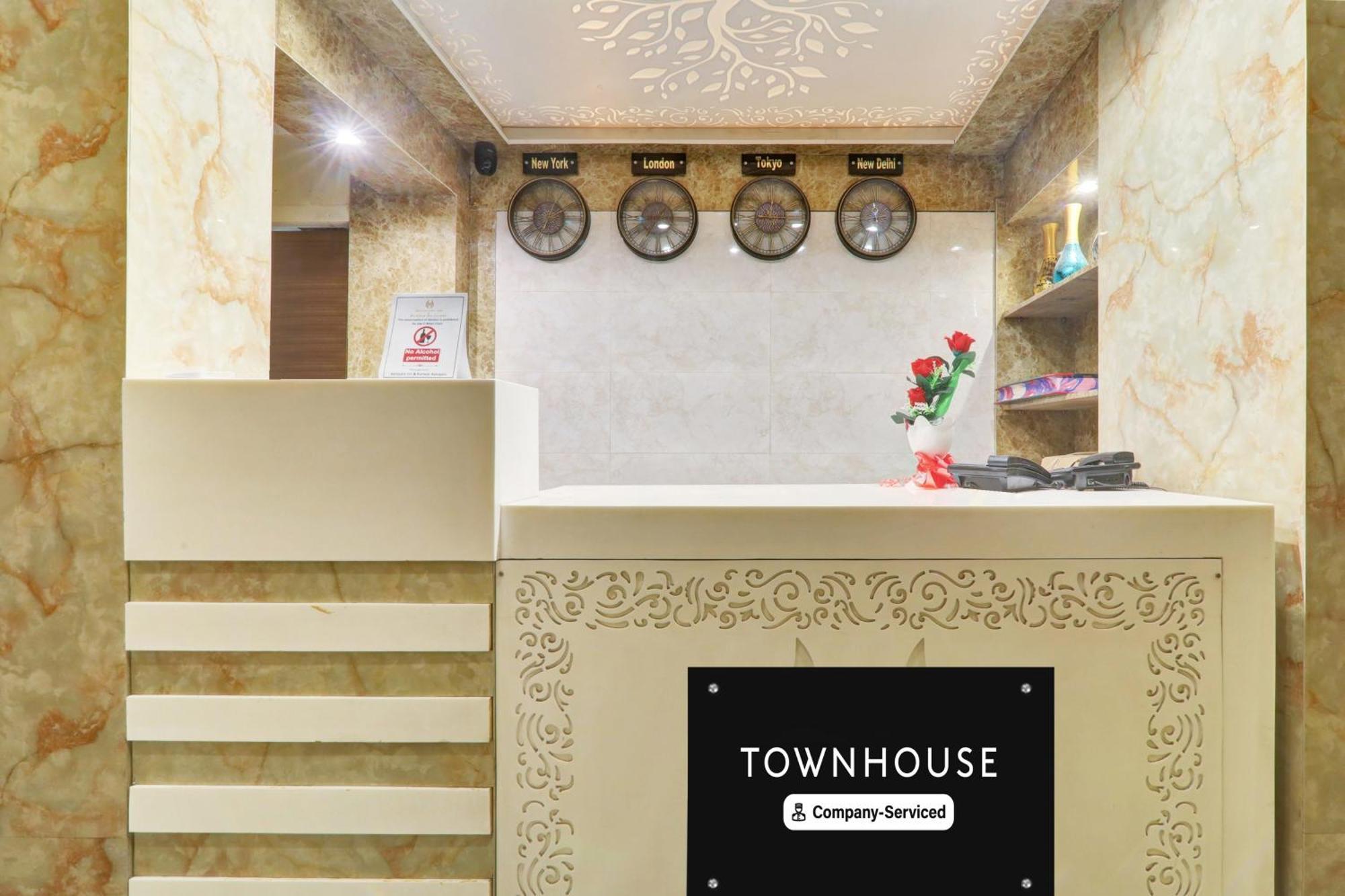 Super Townhouse Kankarbagh Formerly Kunwar Alcajars Patna  Eksteriør billede